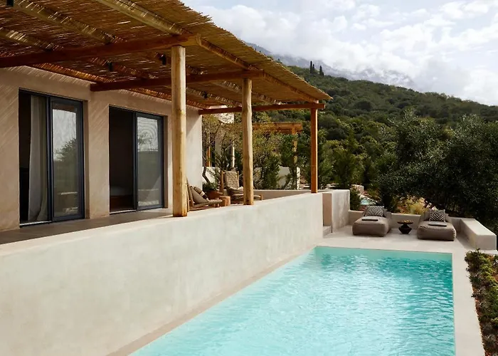 Olivio - Secret Roc Livathos (Kefalonia)